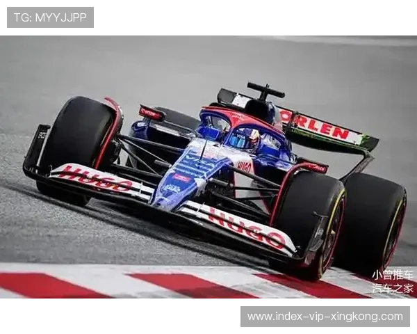 多特阿德耶米原地起速甩开两人推射破网：速度与技巧的极致演绎