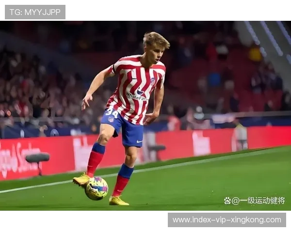 巴萨亚马尔连续变向后推射近角完成破门——技艺与热血的完美融合